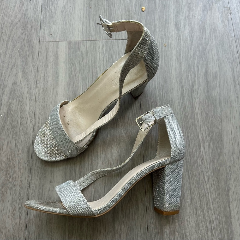 David’s bridal silver heels